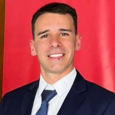 Dr. Álvaro Castro